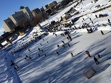 Ice skating on the river, Winnipeg (Photo credits Brent Bellamy)